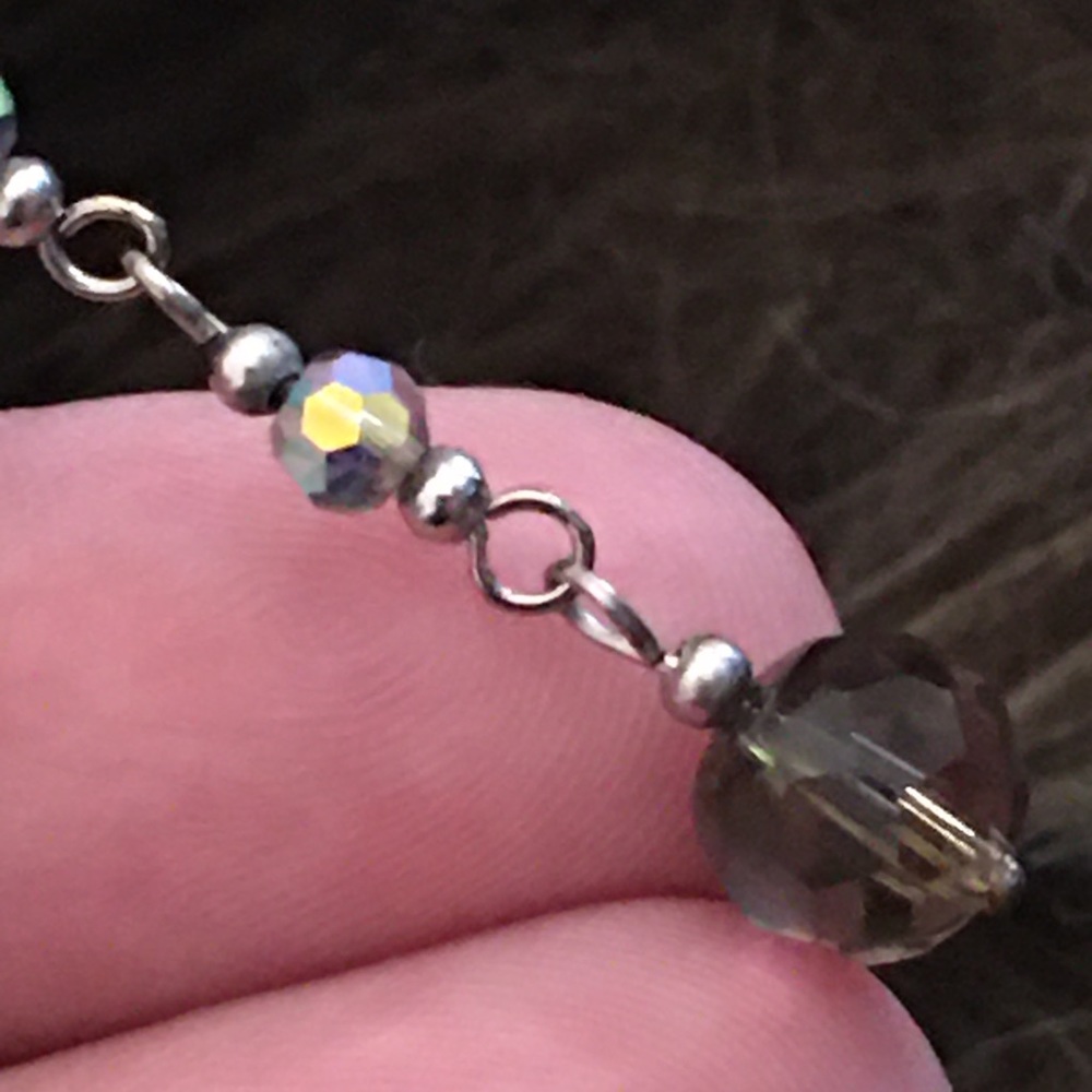 Vintage repurpose rainbow glass drop earrings - Picture 4 of 5